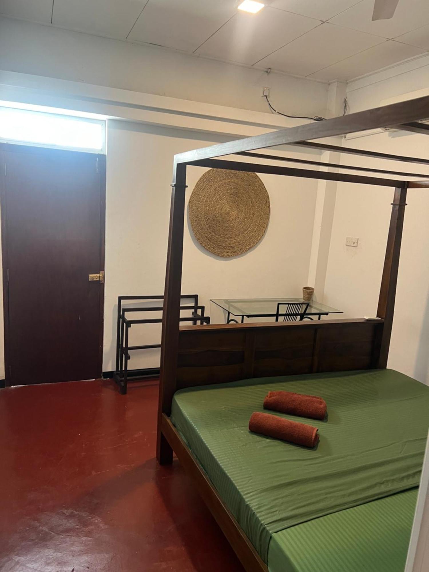 Hari Hari Hostel Weligama Exterior foto